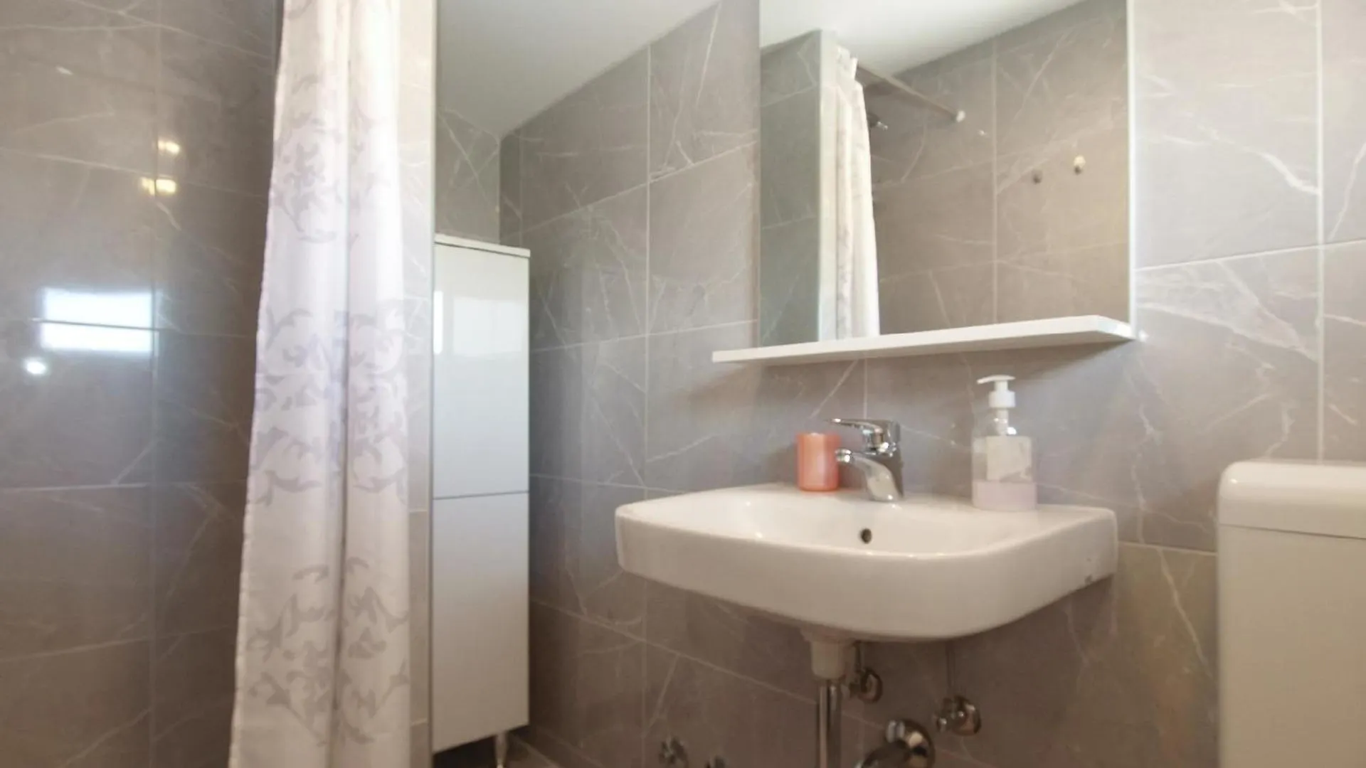 Ferienwohnung Fuer 4 Personen Ca 45 Qm In Fazana, Istrien Istrische Riviera 0*, Fazana